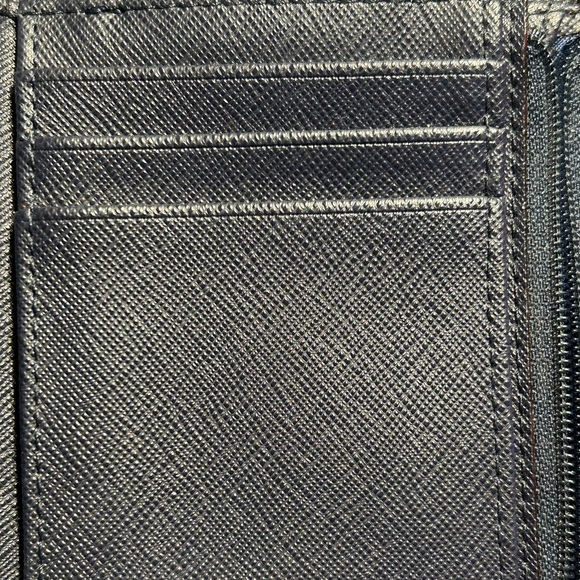 Kate Spade 2fer Striped Crossbody Bag w/Matching Wallet Approx. 9x6.5x 2.5 - Picture 16 of 17